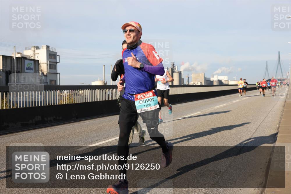 03.10.2025 - Köhlbrandbrückenlauf Lena Gebhardt http://msf.ph/oto/9126250 03.10.2025 09:46:10 Position 2 1106 meine-sportfotos.de