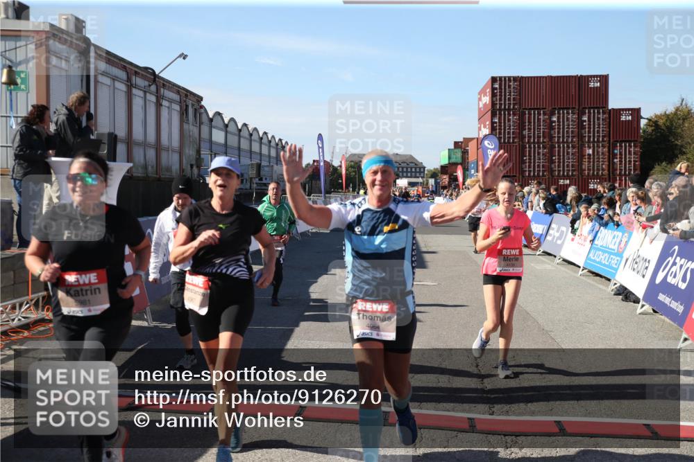 03.10.2025 - Köhlbrandbrückenlauf Jannik Wohlers http://msf.ph/oto/9126270 03.10.2025 13:21:47 Ziel 4064, 4067, 4139, 4519, 4843, 4913, 4979, 5329, 5345, 5894, 5895, 5901, 5981, 6532, 6662 meine-sportfotos.de