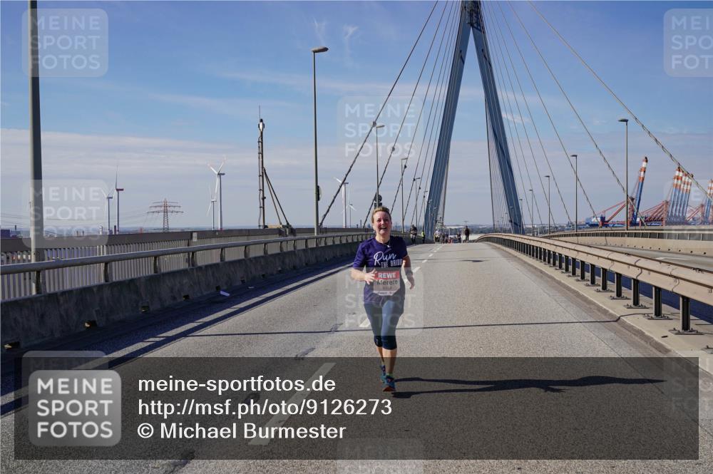 03.10.2025 - Köhlbrandbrückenlauf Michael Burmester http://msf.ph/oto/9126273 03.10.2025 13:12:01 Position 2  meine-sportfotos.de