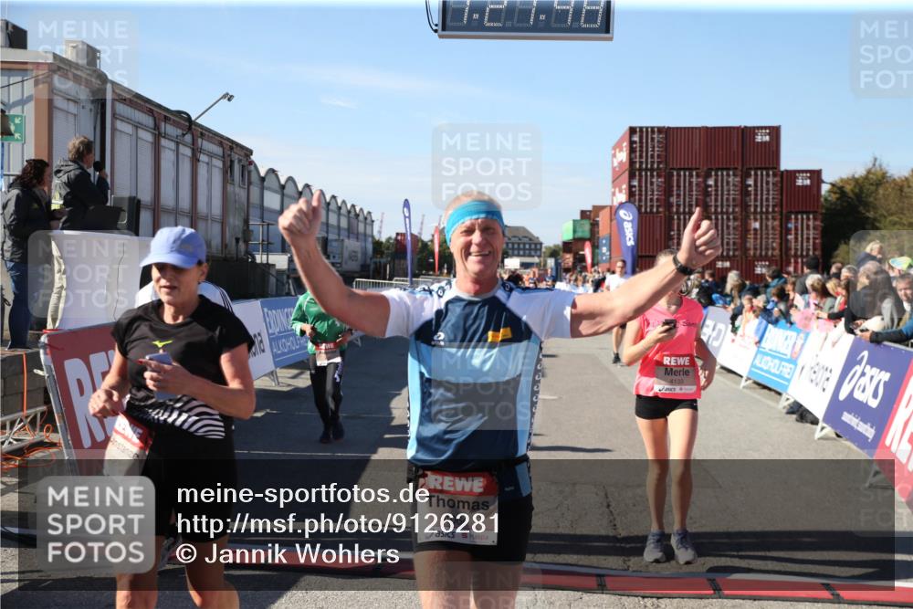 03.10.2025 - Köhlbrandbrückenlauf Jannik Wohlers http://msf.ph/oto/9126281 03.10.2025 13:21:48 Ziel 4064, 4067, 4139, 4519, 4843, 4913, 4979, 5329, 5345, 5894, 5895, 5901, 5981, 6532, 6662 meine-sportfotos.de