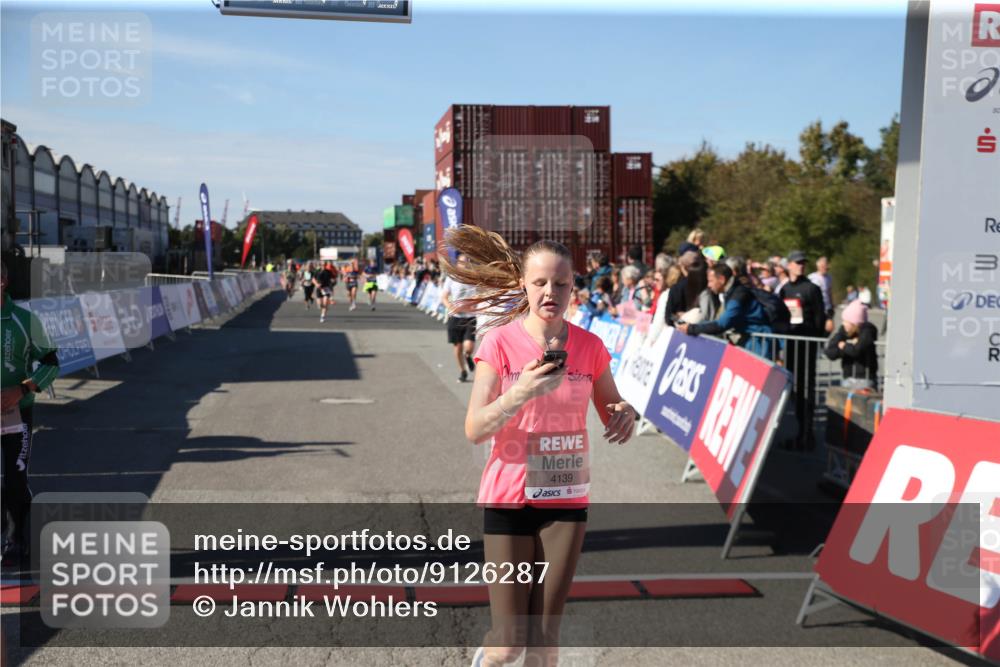 03.10.2025 - Köhlbrandbrückenlauf Jannik Wohlers http://msf.ph/oto/9126287 03.10.2025 13:21:49 Ziel 4064, 4067, 4139, 4519, 4843, 4979, 5329, 5345, 5894, 5895, 5901, 5981, 6532, 6662 meine-sportfotos.de