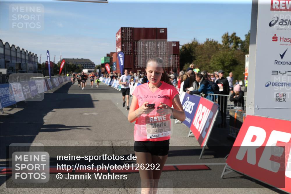 03.10.2025 - Köhlbrandbrückenlauf Jannik Wohlers http://msf.ph/oto/9126292 03.10.2025 13:21:49 Ziel 4064, 4067, 4139, 4519, 4843, 4979, 5329, 5345, 5894, 5895, 5901, 5981, 6532, 6662 meine-sportfotos.de