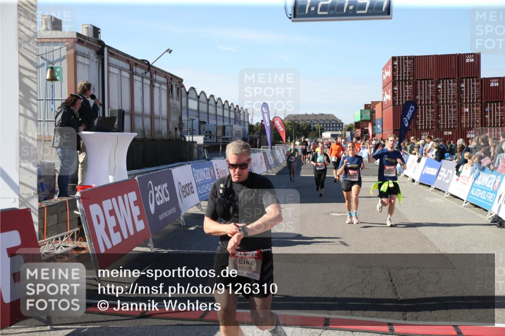 03.10.2025 - Köhlbrandbrückenlauf Jannik Wohlers http://msf.ph/oto/9126310 03.10.2025 13:21:58 Ziel 4291, 4843, 5776, 6005, 6237, 6332, 6532, 6684, 6687, 6729 meine-sportfotos.de