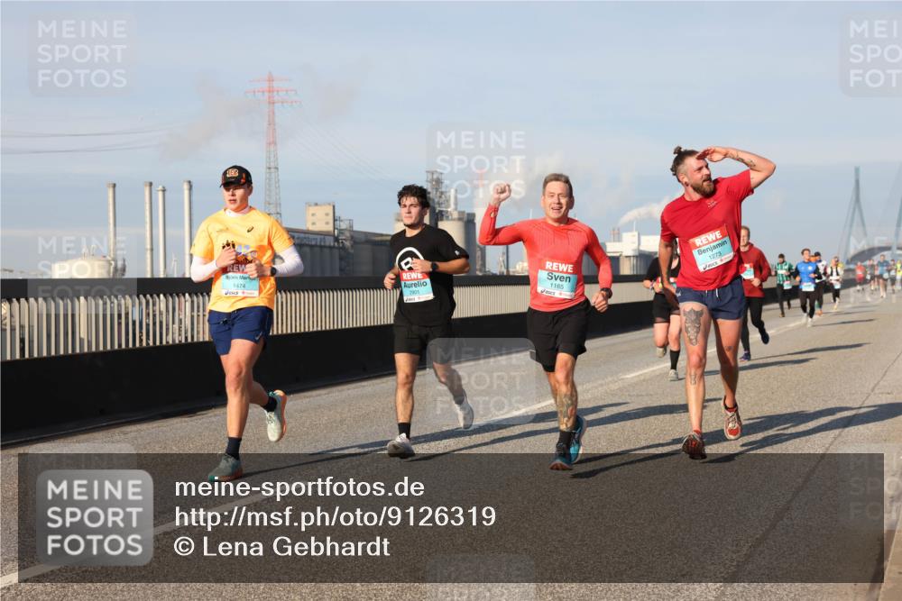 03.10.2025 - Köhlbrandbrückenlauf Lena Gebhardt http://msf.ph/oto/9126319 03.10.2025 09:46:16 Position 2 1, 1474, 1165, 2901, 1273 meine-sportfotos.de