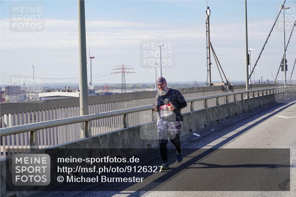 03.10.2025 - Köhlbrandbrückenlauf Michael Burmester http://msf.ph/oto/9126327 03.10.2025 13:12:28 Position 2  meine-sportfotos.de