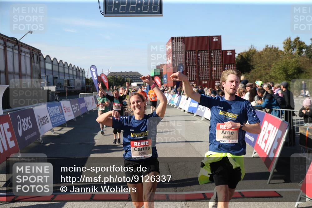 03.10.2025 - Köhlbrandbrückenlauf Jannik Wohlers http://msf.ph/oto/9126337 03.10.2025 13:22:00 Ziel 4291, 5776, 6005, 6237, 6332, 6532, 6684, 6687, 6729 meine-sportfotos.de