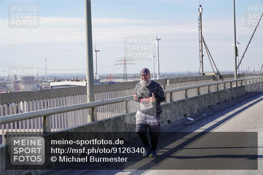 03.10.2025 - Köhlbrandbrückenlauf Michael Burmester http://msf.ph/oto/9126340 03.10.2025 13:12:28 Position 2 6123 meine-sportfotos.de