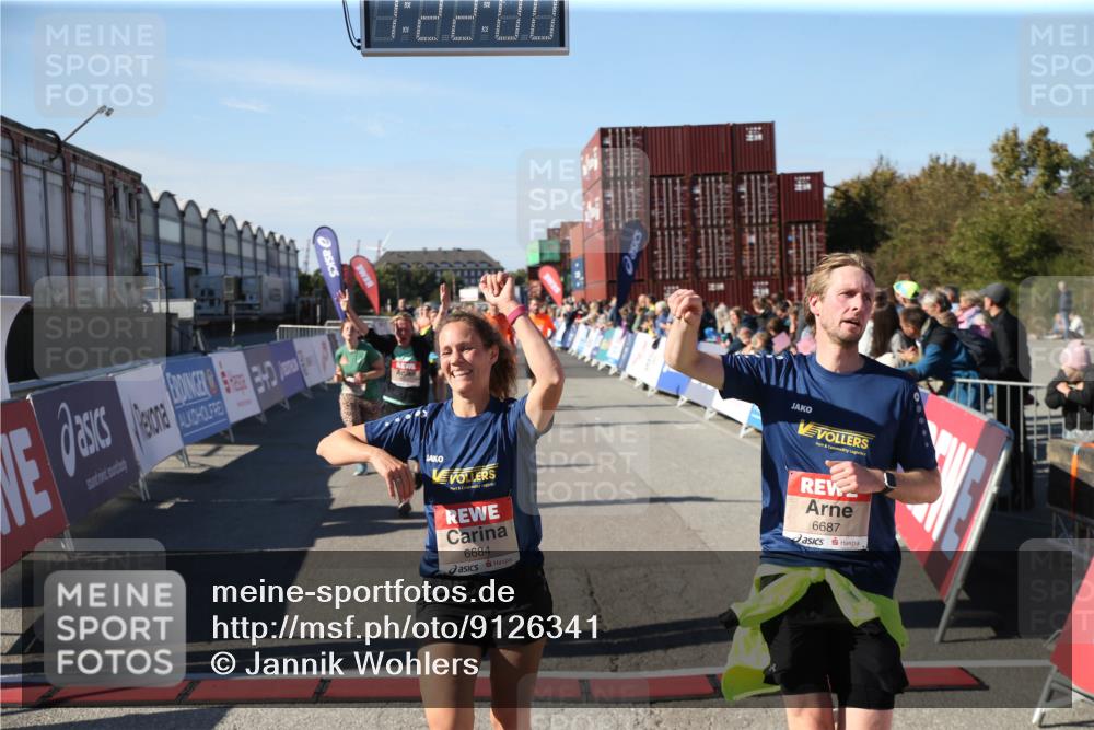 03.10.2025 - Köhlbrandbrückenlauf Jannik Wohlers http://msf.ph/oto/9126341 03.10.2025 13:22:00 Ziel 4291, 5776, 6005, 6237, 6332, 6532, 6684, 6687, 6729 meine-sportfotos.de