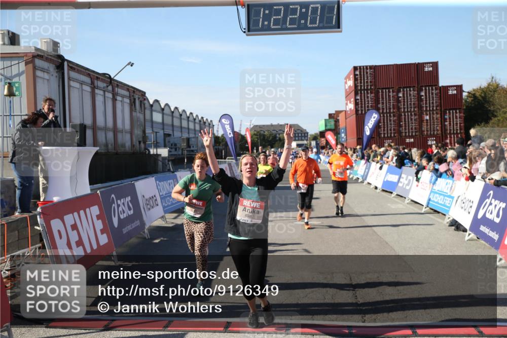 03.10.2025 - Köhlbrandbrückenlauf Jannik Wohlers http://msf.ph/oto/9126349 03.10.2025 13:22:02 Ziel 4291, 5180, 5776, 6005, 6237, 6332, 6684, 6687, 6729 meine-sportfotos.de