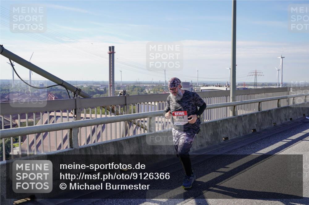 03.10.2025 - Köhlbrandbrückenlauf Michael Burmester http://msf.ph/oto/9126366 03.10.2025 13:12:30 Position 2 6123 meine-sportfotos.de