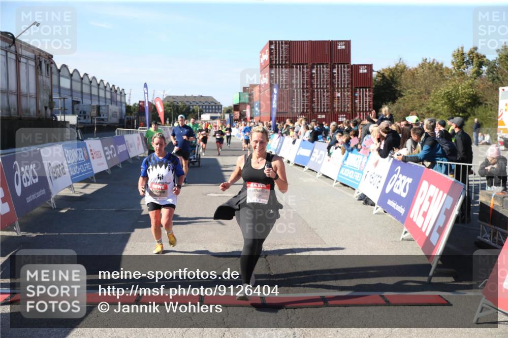 03.10.2025 - Köhlbrandbrückenlauf Jannik Wohlers http://msf.ph/oto/9126404 03.10.2025 13:22:14 Ziel 4239, 4706, 4934, 5072, 5180, 5235, 5400, 5401, 5720, 6173, 6237, 6416, 6531, 6729 meine-sportfotos.de