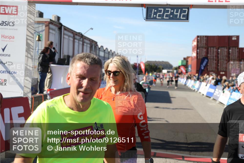 03.10.2025 - Köhlbrandbrückenlauf Jannik Wohlers http://msf.ph/oto/9126511 03.10.2025 13:22:42 Ziel 4481, 4482, 4508, 5122, 5125, 5167, 5213, 5214, 5675, 5839, 5928, 5933, 5982, 6107, 6261, 6300, 6413, 6733 meine-sportfotos.de