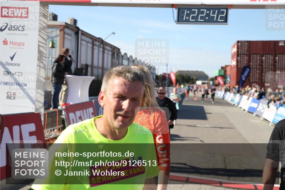 03.10.2025 - Köhlbrandbrückenlauf Jannik Wohlers http://msf.ph/oto/9126513 03.10.2025 13:22:42 Ziel 4481, 4482, 4508, 5122, 5125, 5167, 5213, 5214, 5675, 5839, 5928, 5933, 5982, 6107, 6261, 6300, 6413, 6733 meine-sportfotos.de