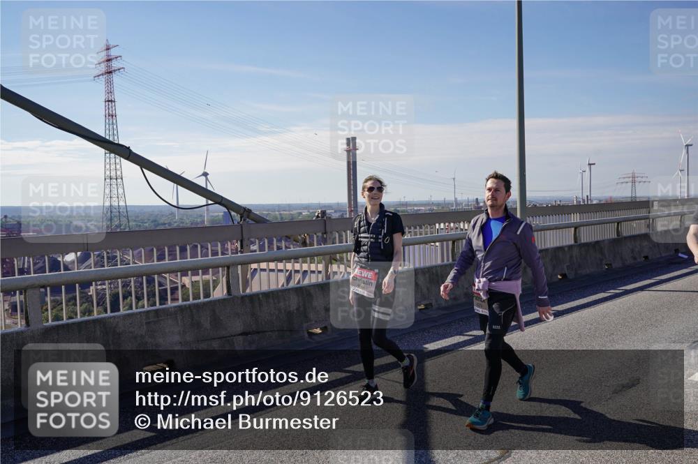 03.10.2025 - Köhlbrandbrückenlauf Michael Burmester http://msf.ph/oto/9126523 03.10.2025 13:13:09 Position 2  meine-sportfotos.de