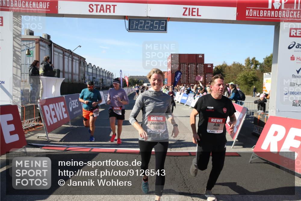 03.10.2025 - Köhlbrandbrückenlauf Jannik Wohlers http://msf.ph/oto/9126543 03.10.2025 13:22:53 Ziel 4602, 4603, 5046, 5189, 5924, 5925, 6027, 6107 meine-sportfotos.de