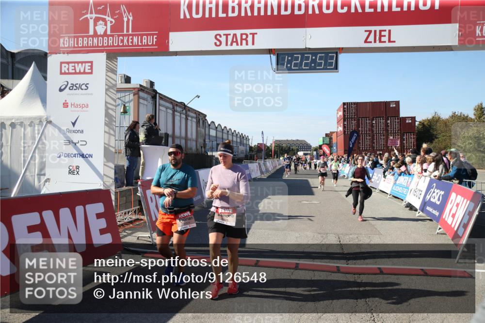 03.10.2025 - Köhlbrandbrückenlauf Jannik Wohlers http://msf.ph/oto/9126548 03.10.2025 13:22:54 Ziel 4602, 4603, 5046, 5189, 5812, 5924, 5925, 6027 meine-sportfotos.de