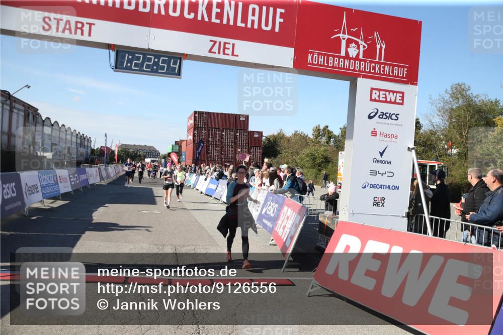 03.10.2025 - Köhlbrandbrückenlauf Jannik Wohlers http://msf.ph/oto/9126556 03.10.2025 13:22:55 Ziel 4602, 4603, 5046, 5189, 5812, 5924, 5925, 6027 meine-sportfotos.de