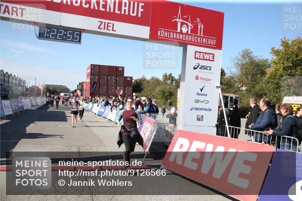 03.10.2025 - Köhlbrandbrückenlauf Jannik Wohlers http://msf.ph/oto/9126566 03.10.2025 13:22:55 Ziel 4602, 4603, 5046, 5189, 5812, 5924, 5925, 6027 meine-sportfotos.de