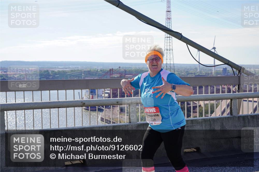 03.10.2025 - Köhlbrandbrückenlauf Michael Burmester http://msf.ph/oto/9126602 03.10.2025 13:13:18 Position 2 2480, 0549 meine-sportfotos.de