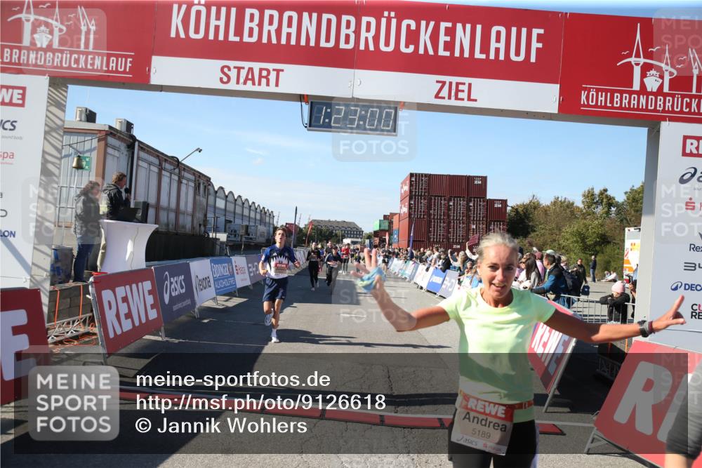 03.10.2025 - Köhlbrandbrückenlauf Jannik Wohlers http://msf.ph/oto/9126618 03.10.2025 13:23:00 Ziel 4350, 4602, 4603, 4964, 4987, 5046, 5189, 5812, 5924, 5925, 6027, 6070 meine-sportfotos.de