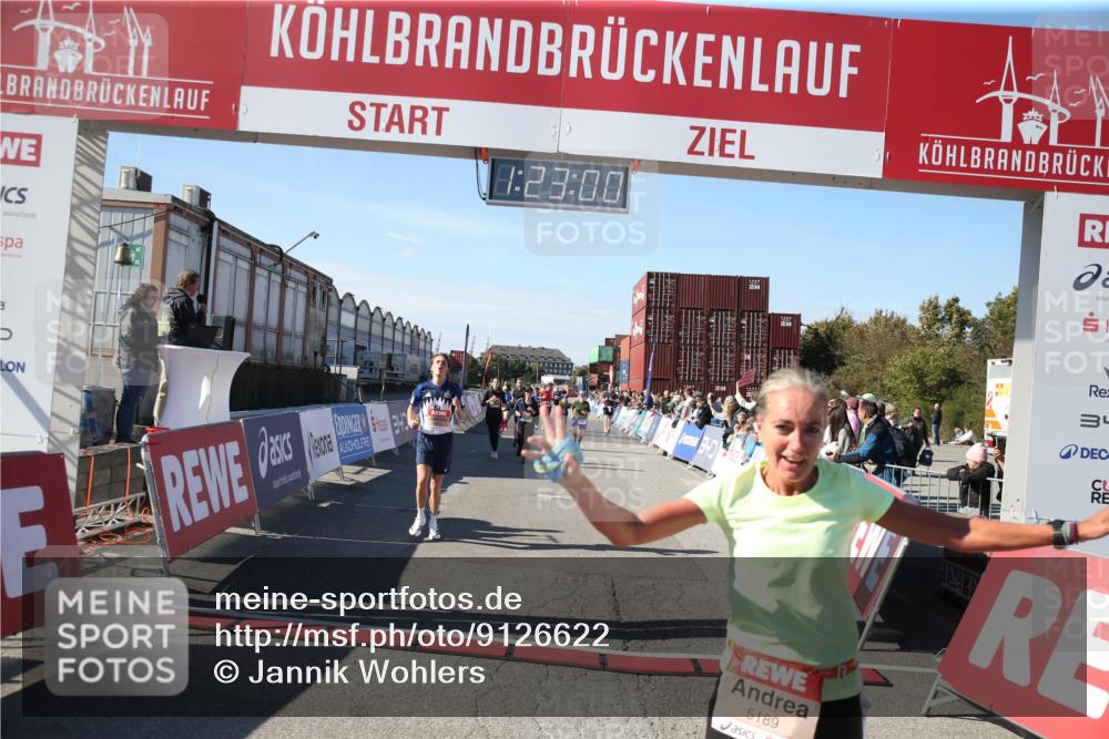 03.10.2025 - Köhlbrandbrückenlauf Jannik Wohlers http://msf.ph/oto/9126622 03.10.2025 13:23:00 Ziel 4350, 4602, 4603, 4964, 4987, 5046, 5189, 5812, 5924, 5925, 6027, 6070 meine-sportfotos.de