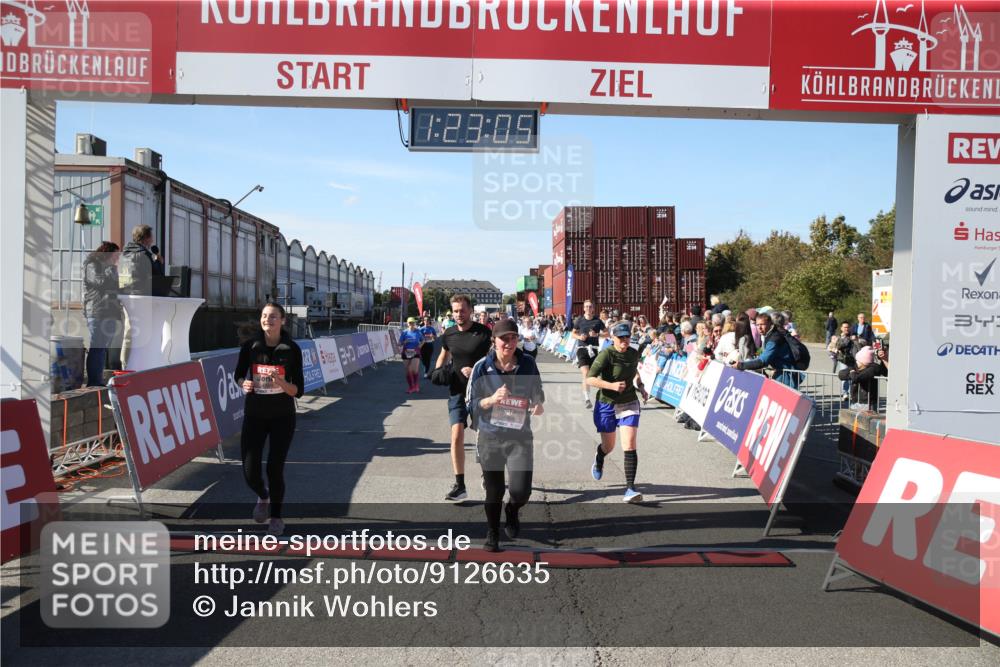 03.10.2025 - Köhlbrandbrückenlauf Jannik Wohlers http://msf.ph/oto/9126635 03.10.2025 13:23:05 Ziel 4350, 4904, 4905, 4964, 4987, 5046, 5189, 5573, 5712, 5716, 5812, 6027, 6070, 6071 meine-sportfotos.de
