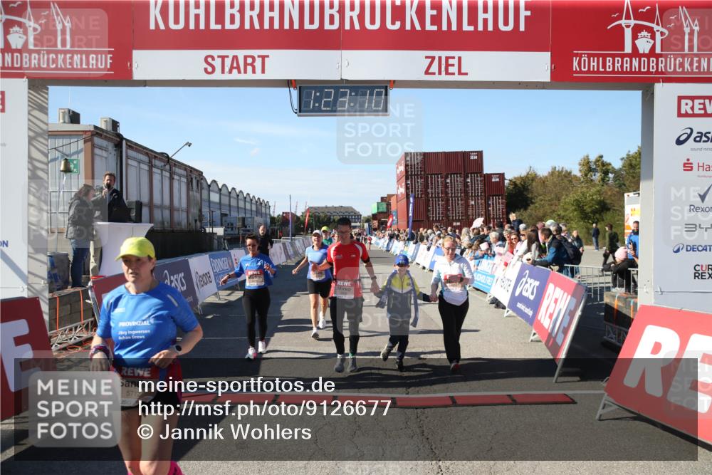 03.10.2025 - Köhlbrandbrückenlauf Jannik Wohlers http://msf.ph/oto/9126677 03.10.2025 13:23:10 Ziel 4339, 4350, 4553, 4904, 4905, 4964, 4987, 5076, 5573, 5712, 5716, 5812, 6070, 6071, 6652 meine-sportfotos.de