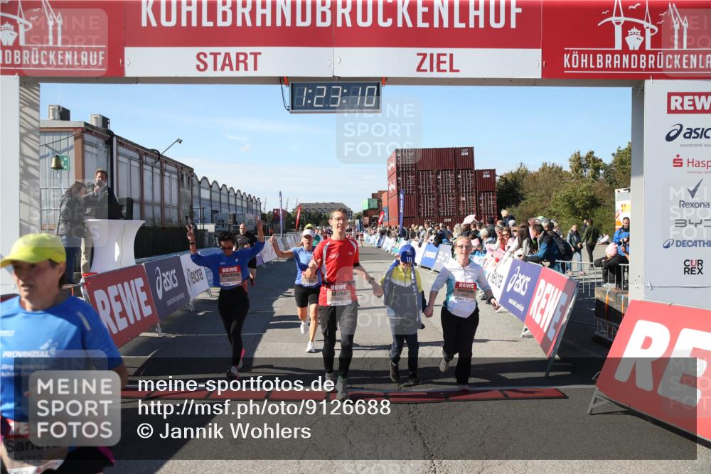 03.10.2025 - Köhlbrandbrückenlauf Jannik Wohlers http://msf.ph/oto/9126688 03.10.2025 13:23:11 Ziel 4339, 4350, 4553, 4904, 4905, 4964, 4987, 5076, 5573, 5712, 5716, 6070, 6071, 6652 meine-sportfotos.de