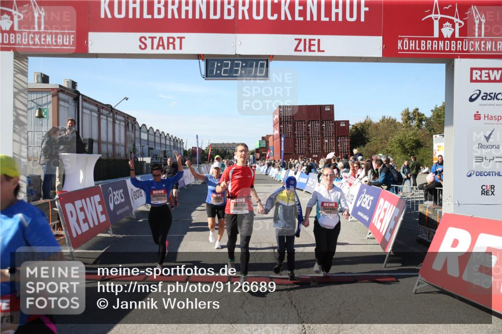 03.10.2025 - Köhlbrandbrückenlauf Jannik Wohlers http://msf.ph/oto/9126689 03.10.2025 13:23:11 Ziel 4339, 4350, 4553, 4904, 4905, 4964, 4987, 5076, 5573, 5712, 5716, 6070, 6071, 6652 meine-sportfotos.de