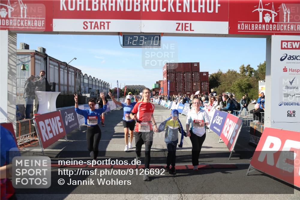 03.10.2025 - Köhlbrandbrückenlauf Jannik Wohlers http://msf.ph/oto/9126692 03.10.2025 13:23:11 Ziel 4339, 4350, 4553, 4904, 4905, 4964, 4987, 5076, 5573, 5712, 5716, 6070, 6071, 6652 meine-sportfotos.de