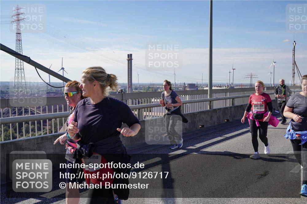 03.10.2025 - Köhlbrandbrückenlauf Michael Burmester http://msf.ph/oto/9126717 03.10.2025 13:13:42 Position 2 5471, 5540 meine-sportfotos.de