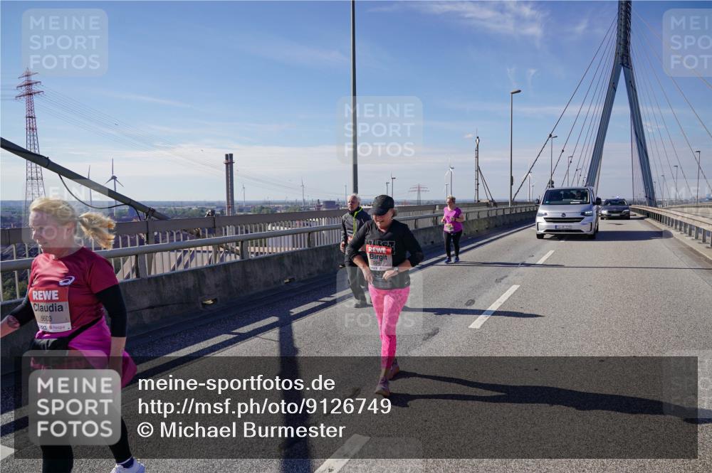 03.10.2025 - Köhlbrandbrückenlauf Michael Burmester http://msf.ph/oto/9126749 03.10.2025 13:13:44 Position 2 5603 meine-sportfotos.de