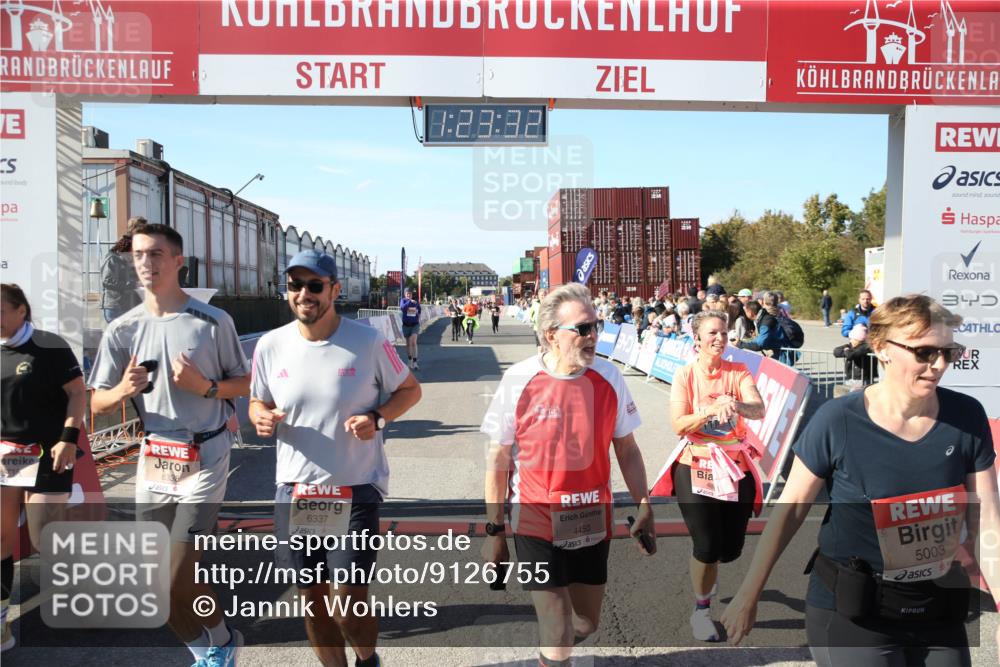 03.10.2025 - Köhlbrandbrückenlauf Jannik Wohlers http://msf.ph/oto/9126755 03.10.2025 13:23:32 Ziel 4450, 4477, 4719, 4752, 4887, 4892, 5003, 5114, 5653, 6291, 6337, 6338, 6378 meine-sportfotos.de