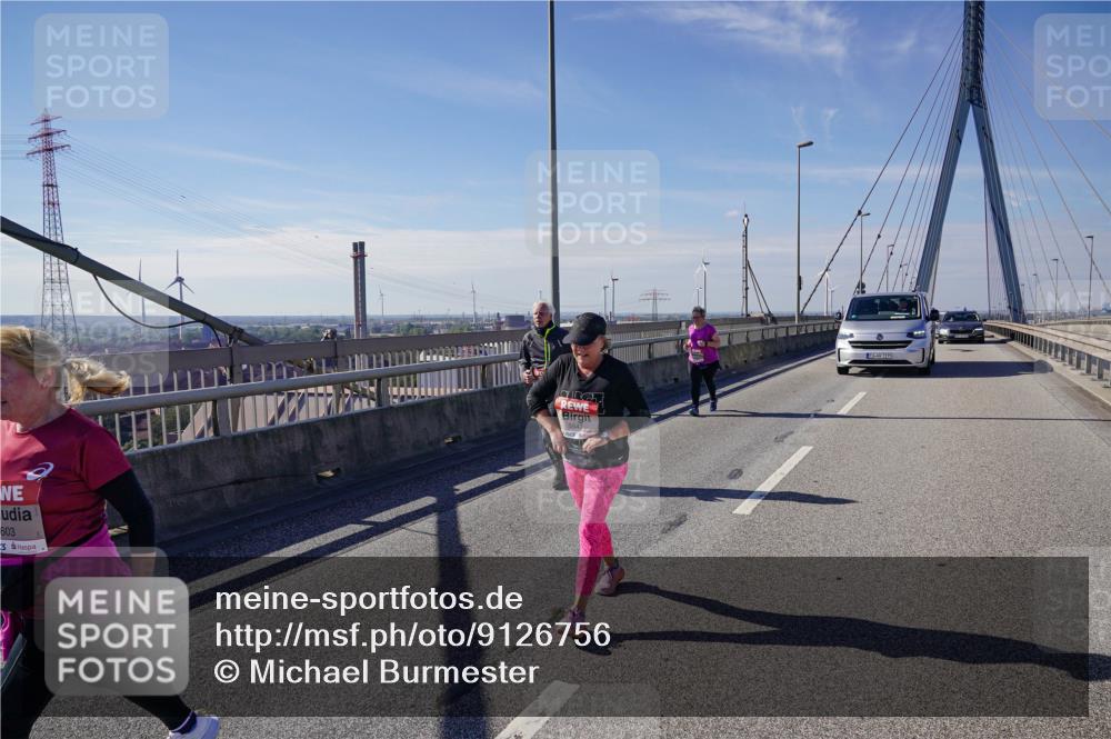 03.10.2025 - Köhlbrandbrückenlauf Michael Burmester http://msf.ph/oto/9126756 03.10.2025 13:13:45 Position 2 603 meine-sportfotos.de