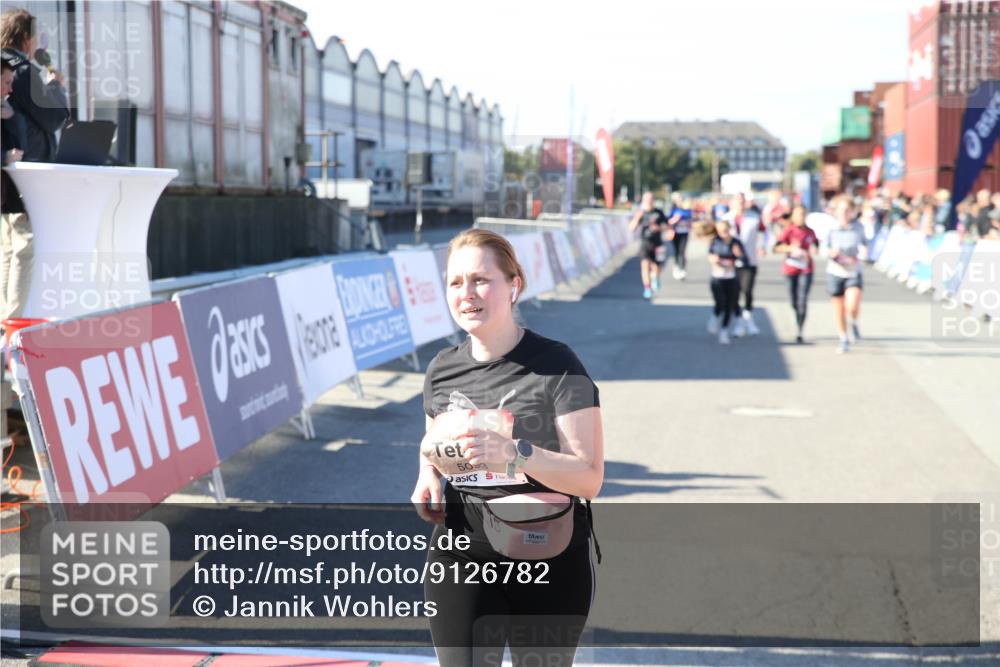 03.10.2025 - Köhlbrandbrückenlauf Jannik Wohlers http://msf.ph/oto/9126782 03.10.2025 13:23:46 Ziel 4285, 4465, 4743, 4752, 4918, 5081, 5093, 5397, 5855, 6728 meine-sportfotos.de