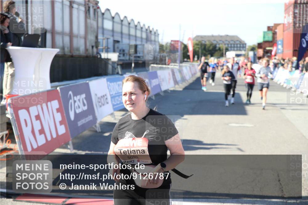 03.10.2025 - Köhlbrandbrückenlauf Jannik Wohlers http://msf.ph/oto/9126787 03.10.2025 13:23:46 Ziel 4285, 4465, 4743, 4752, 4918, 5081, 5093, 5397, 5855, 6728 meine-sportfotos.de