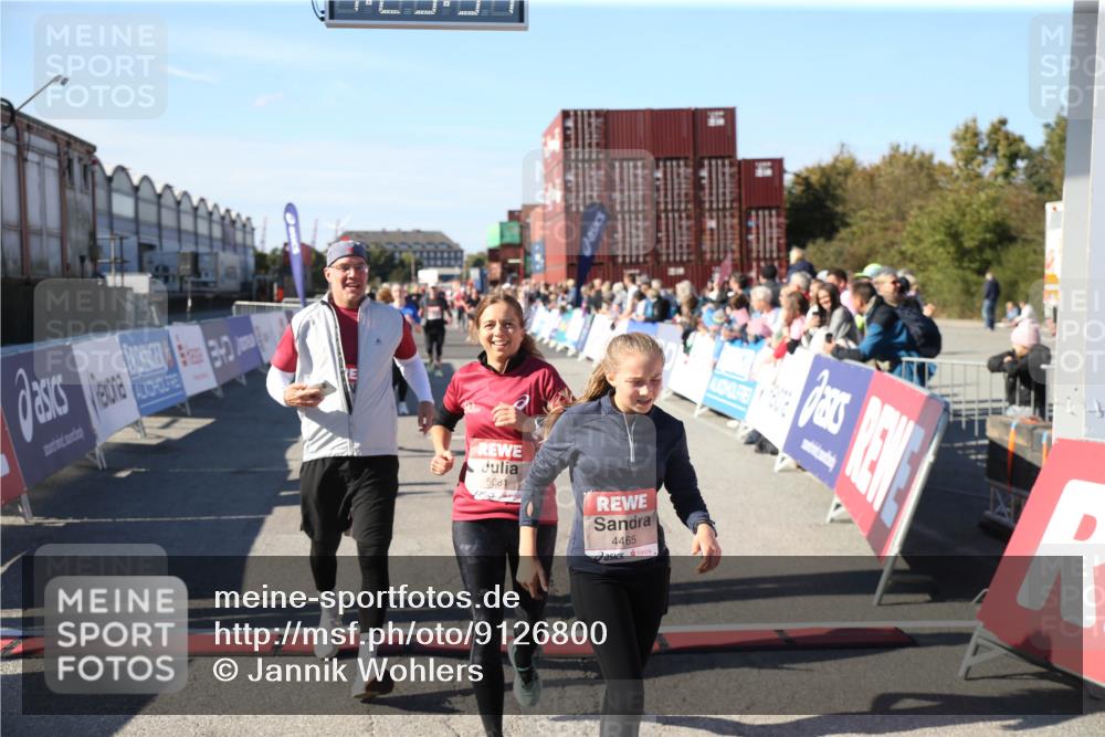 03.10.2025 - Köhlbrandbrückenlauf Jannik Wohlers http://msf.ph/oto/9126800 03.10.2025 13:23:51 Ziel 4285, 4465, 4743, 4918, 5081, 5093, 5397, 5431, 5709, 5742, 5855, 6728 meine-sportfotos.de