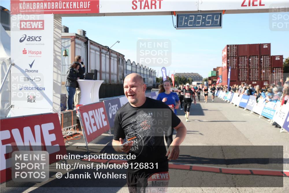 03.10.2025 - Köhlbrandbrückenlauf Jannik Wohlers http://msf.ph/oto/9126831 03.10.2025 13:23:55 Ziel 4465, 4647, 4918, 5081, 5106, 5361, 5431, 5709, 5742, 6728 meine-sportfotos.de