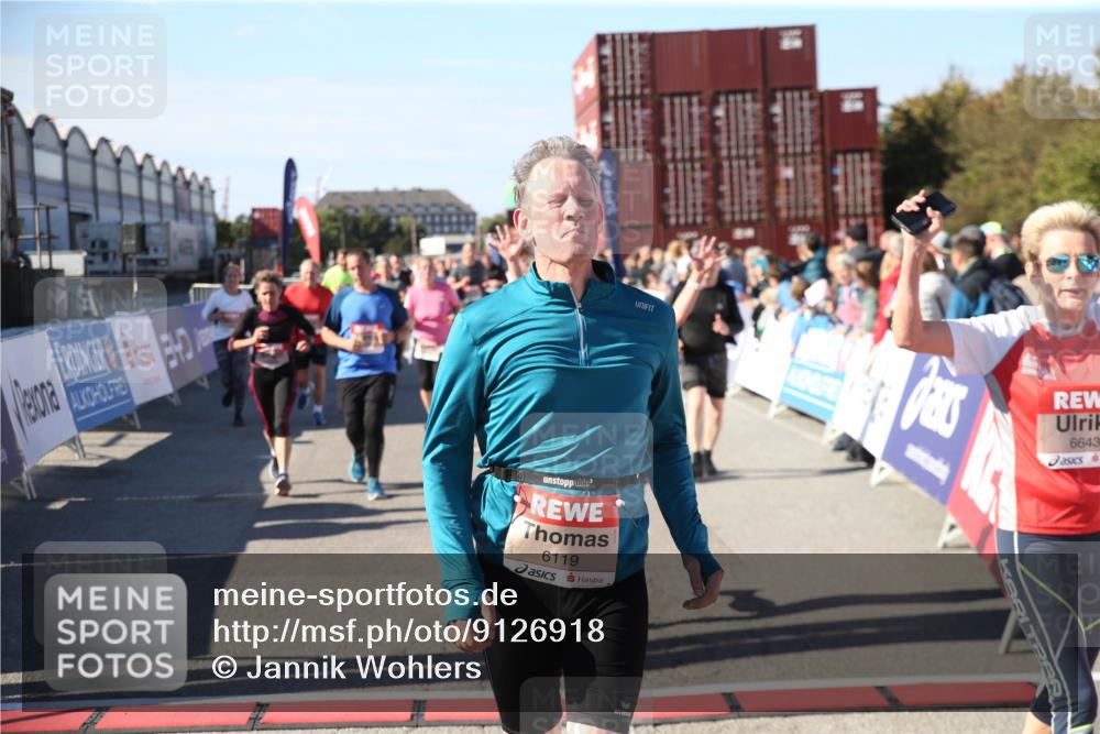 03.10.2025 - Köhlbrandbrückenlauf Jannik Wohlers http://msf.ph/oto/9126918 03.10.2025 13:24:10 Ziel 4286, 4442, 4529, 4657, 4698, 4942, 4943, 5085, 5106, 5321, 5350, 5387, 5389, 5419, 5432, 5986, 6119, 6168, 6169, 6442, 6443, 6557, 6643, 6701 meine-sportfotos.de