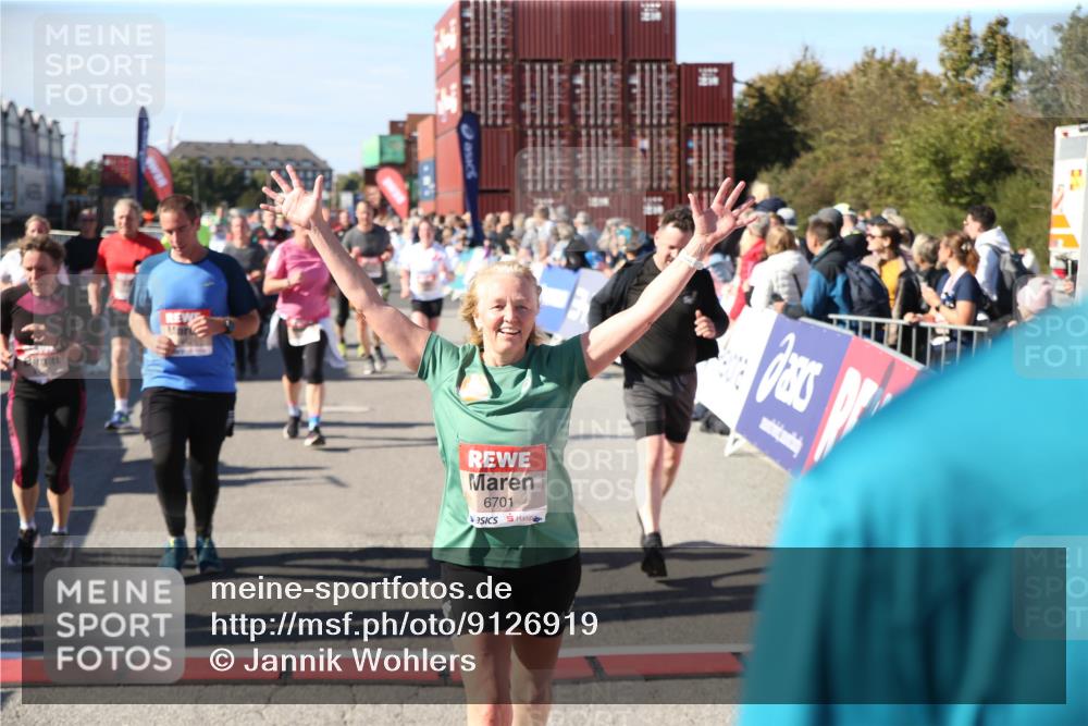 03.10.2025 - Köhlbrandbrückenlauf Jannik Wohlers http://msf.ph/oto/9126919 03.10.2025 13:24:11 Ziel 4286, 4442, 4529, 4657, 4698, 4942, 4943, 5085, 5106, 5321, 5350, 5387, 5389, 5419, 5432, 5986, 6119, 6168, 6169, 6442, 6443, 6557, 6643, 6701 meine-sportfotos.de