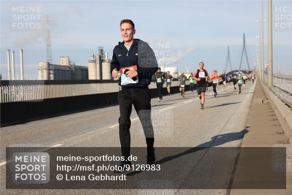 03.10.2025 - Köhlbrandbrückenlauf Lena Gebhardt http://msf.ph/oto/9126983 03.10.2025 09:46:49 Position 2 1216 meine-sportfotos.de