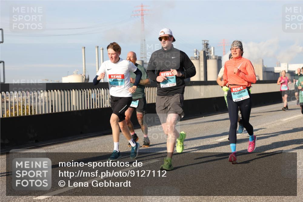 03.10.2025 - Köhlbrandbrückenlauf Lena Gebhardt http://msf.ph/oto/9127112 03.10.2025 09:46:55 Position 2 3111, 1595 meine-sportfotos.de