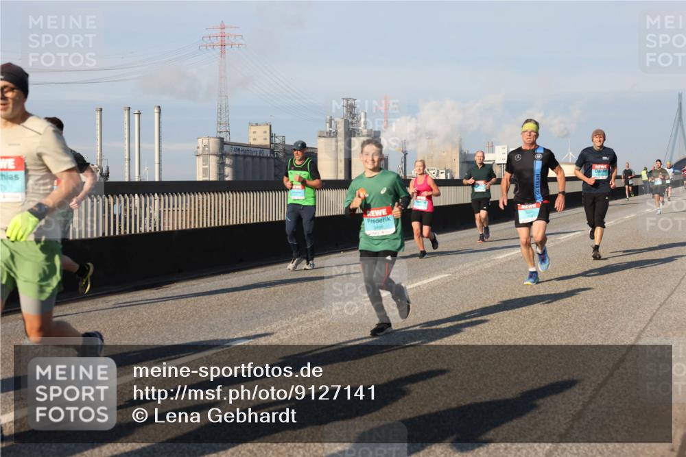 03.10.2025 - Köhlbrandbrückenlauf Lena Gebhardt http://msf.ph/oto/9127141 03.10.2025 09:46:57 Position 2 3496 meine-sportfotos.de