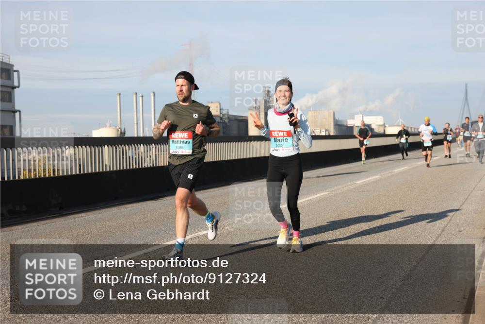 03.10.2025 - Köhlbrandbrückenlauf Lena Gebhardt http://msf.ph/oto/9127324 03.10.2025 09:47:06 Position 2 1088, 3227 meine-sportfotos.de