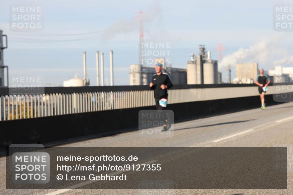 03.10.2025 - Köhlbrandbrückenlauf Lena Gebhardt http://msf.ph/oto/9127355 03.10.2025 09:47:07 Position 2  meine-sportfotos.de