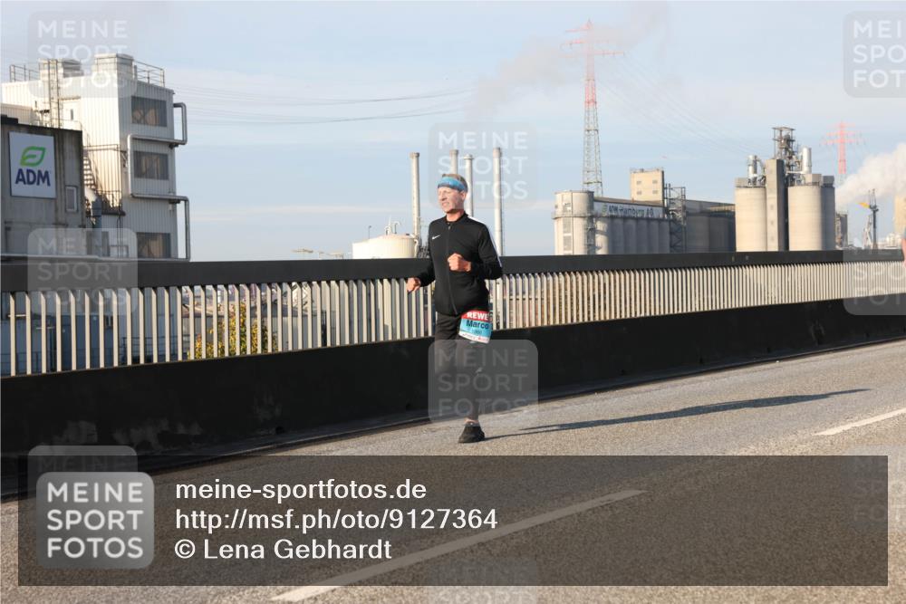 03.10.2025 - Köhlbrandbrückenlauf Lena Gebhardt http://msf.ph/oto/9127364 03.10.2025 09:47:08 Position 2 1966 meine-sportfotos.de