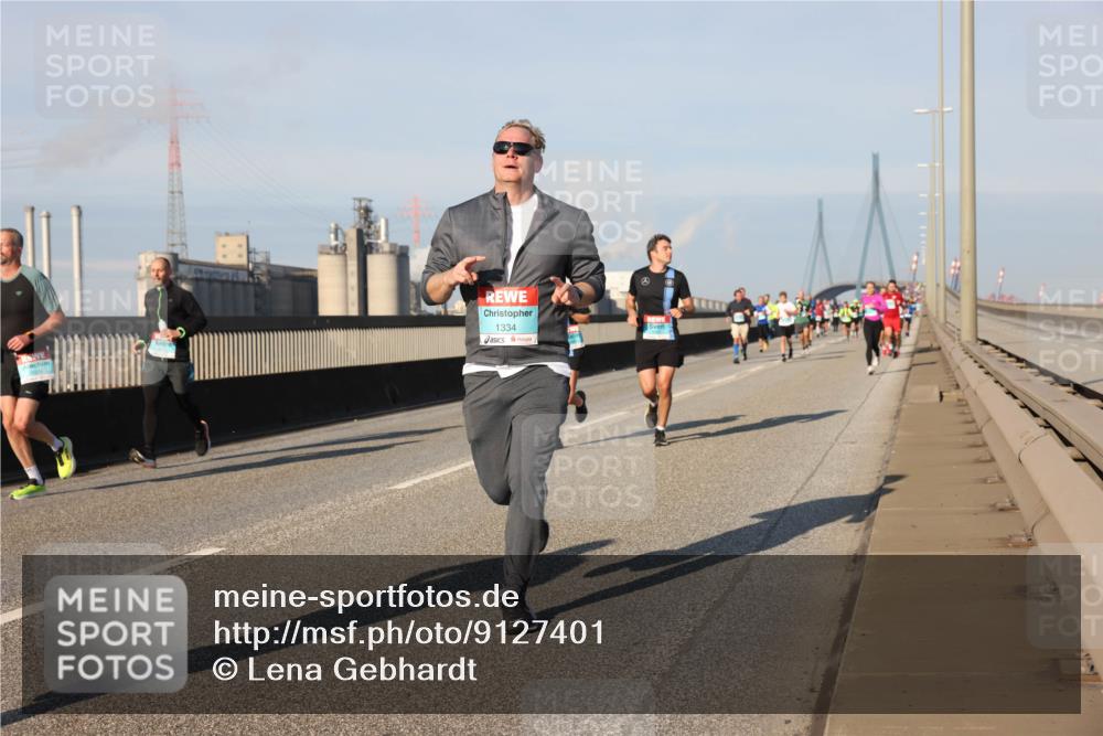 03.10.2025 - Köhlbrandbrückenlauf Lena Gebhardt http://msf.ph/oto/9127401 03.10.2025 09:47:12 Position 2 1334 meine-sportfotos.de