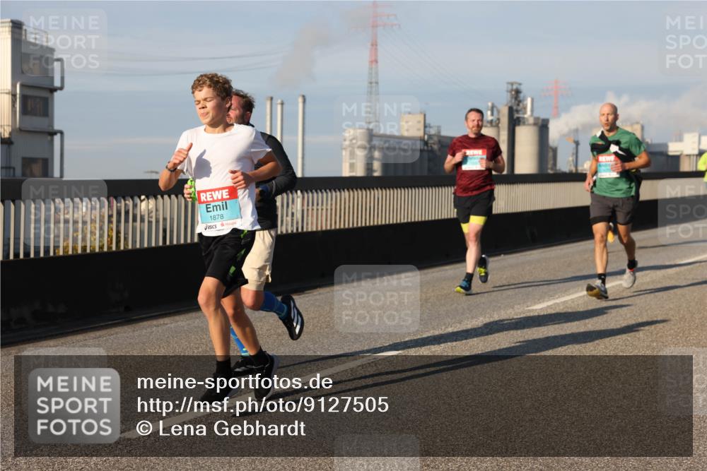 03.10.2025 - Köhlbrandbrückenlauf Lena Gebhardt http://msf.ph/oto/9127505 03.10.2025 09:47:22 Position 2 1878 meine-sportfotos.de
