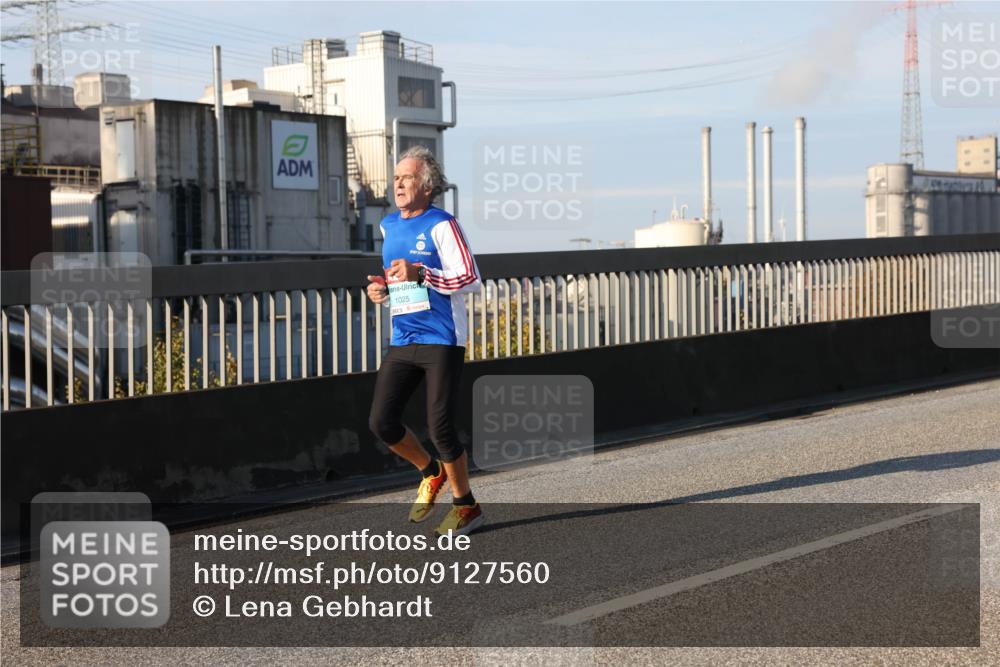 03.10.2025 - Köhlbrandbrückenlauf Lena Gebhardt http://msf.ph/oto/9127560 03.10.2025 09:47:26 Position 2 1025 meine-sportfotos.de