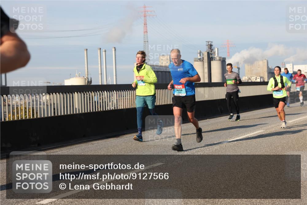 03.10.2025 - Köhlbrandbrückenlauf Lena Gebhardt http://msf.ph/oto/9127566 03.10.2025 09:47:27 Position 2 1543 meine-sportfotos.de
